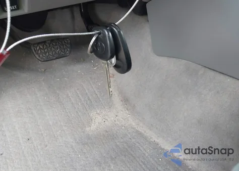 2010 Toyota Tacoma Base V6 z USA, uszkodzony, nr VIN 3TMLU4ENXAM050495